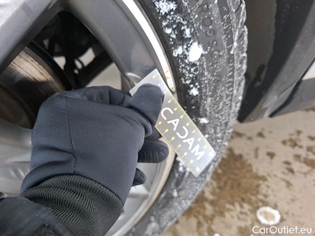  DS  DS7 DS DS 7 Crossback / 2017 / 5P / SUV E-TENSE 225 Business #4