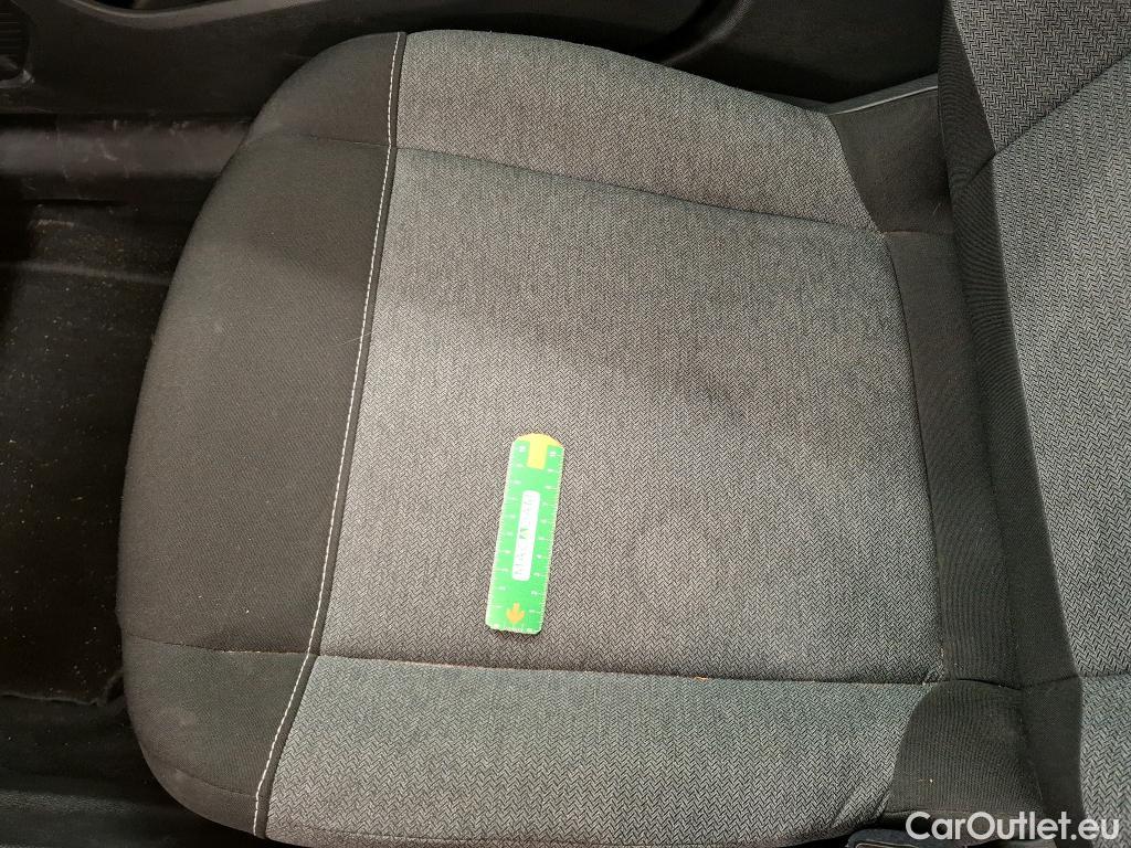  Citroen  C4 CITROEN  / 2020 / 5P / Berline PureTech 100 S&S BVM6 Live Pack Business #30