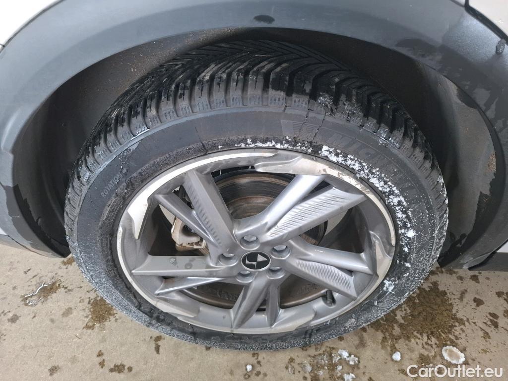  DS  DS7 DS DS 7 Crossback / 2017 / 5P / SUV E-TENSE 225 Business #1