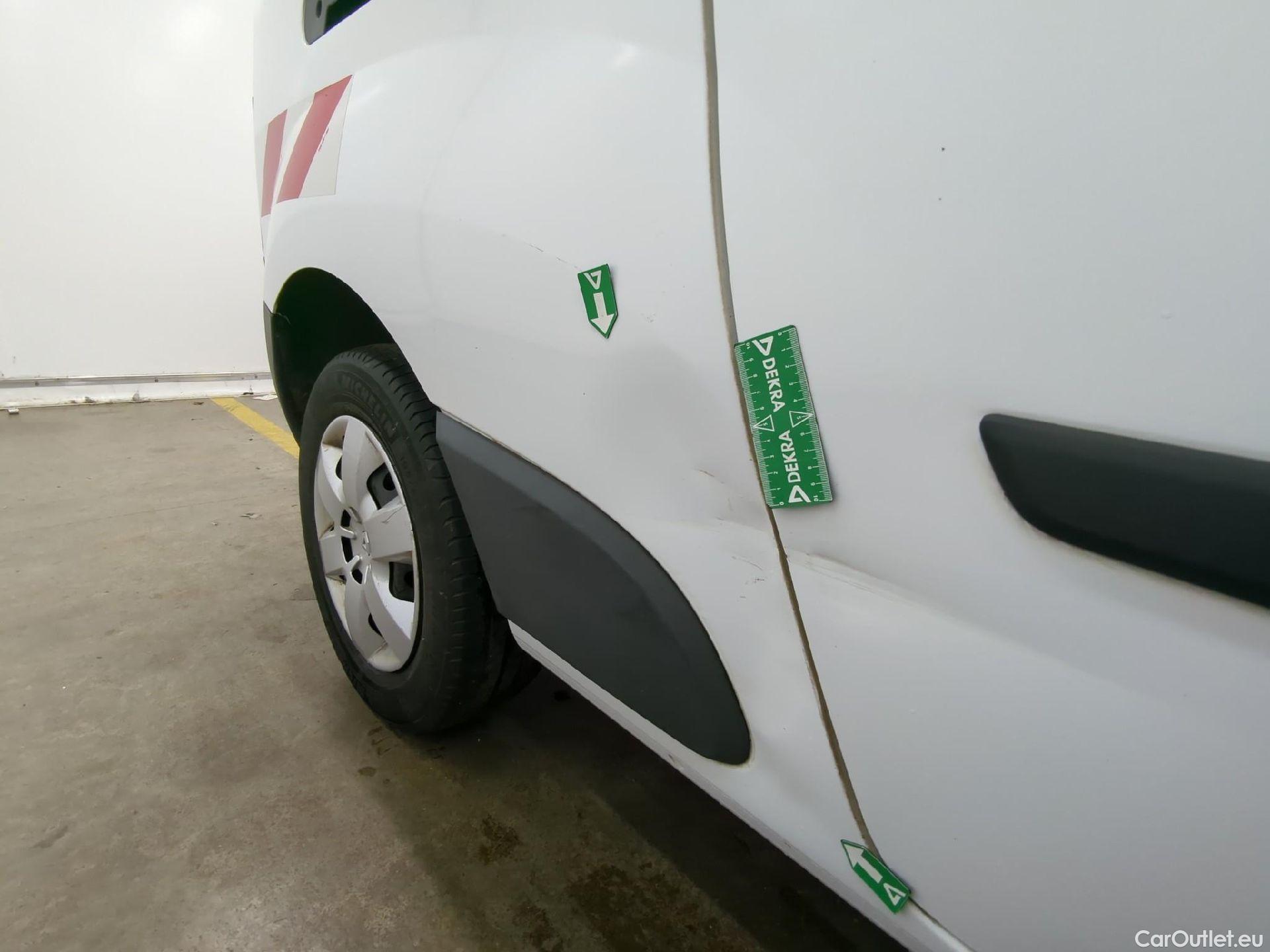  Renault  Kangoo  II Express Maxi Extra (Série Spéciale) 1.5 dCi 95CV BVM6 E6dT #21