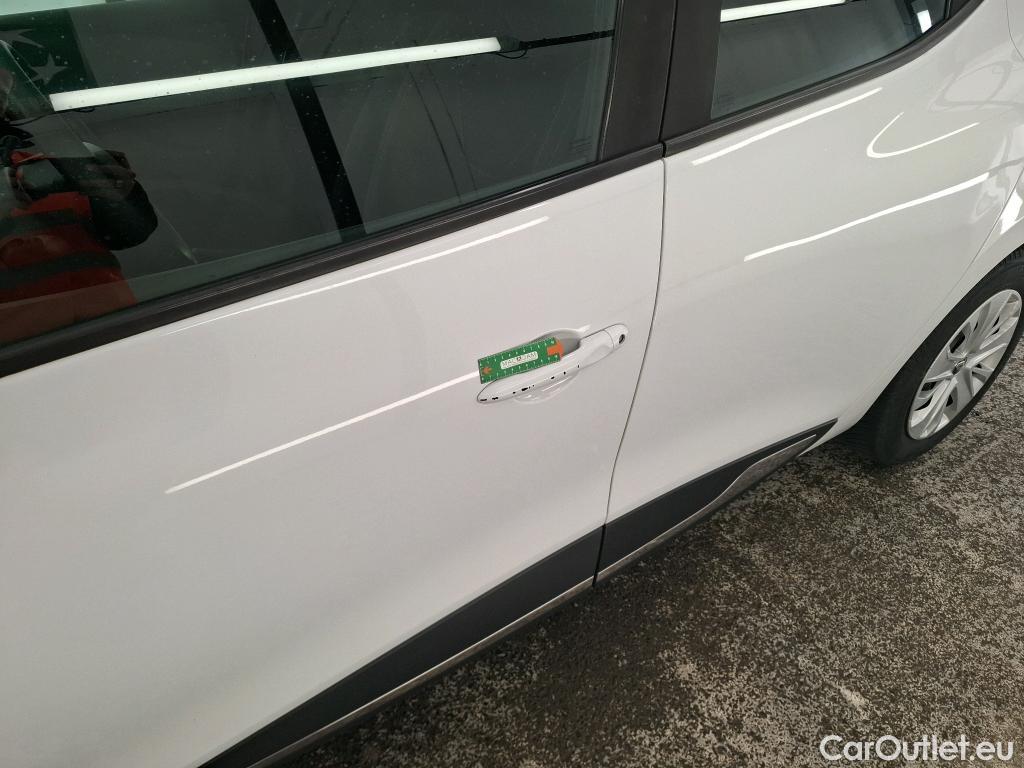  Renault  Clio  IV Trend 0.9 TCe 75CV BVM5 E6 #10