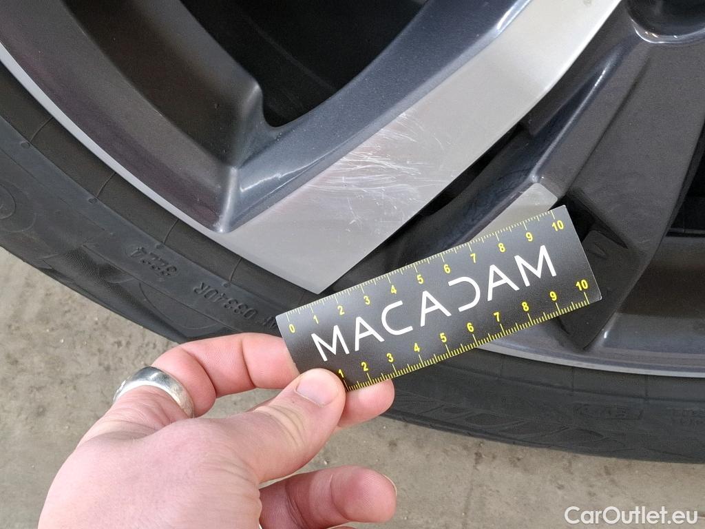  Peugeot  3008  II Allure Pack 1.5 HDi 130CV BVA8 E6d #37