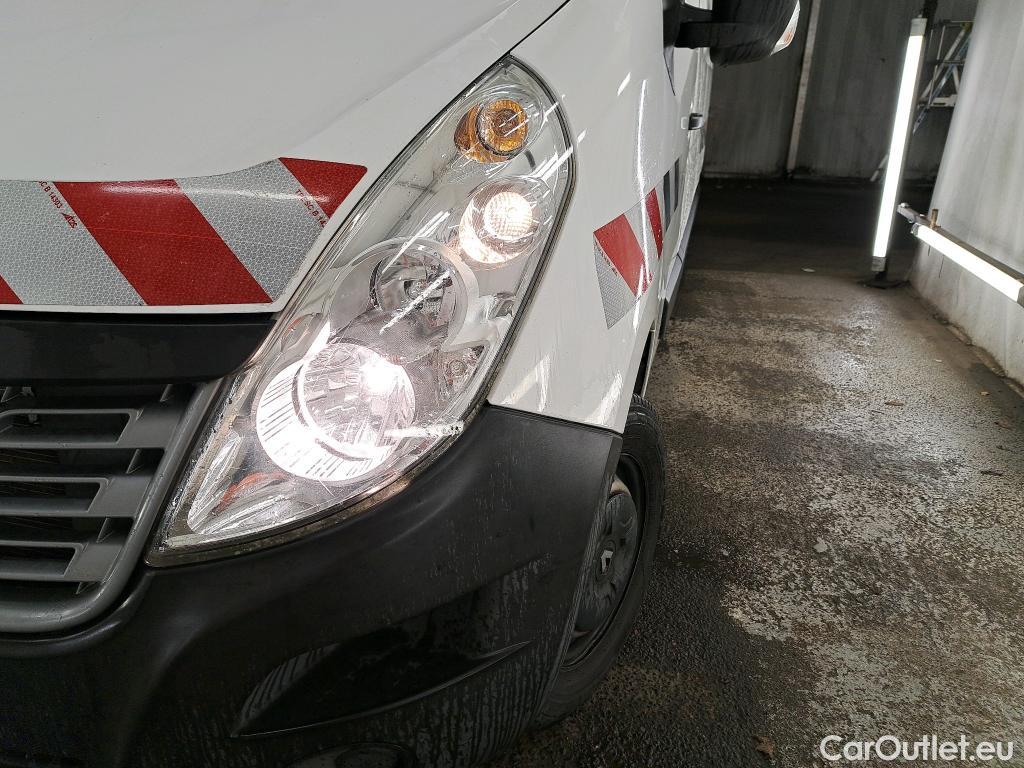  Renault  Master RENAULT  / 2014 / 4P / Fourgon tôlé FG GCf Trac F3500 L2H2 dCi 110 S&S Euro6 #36