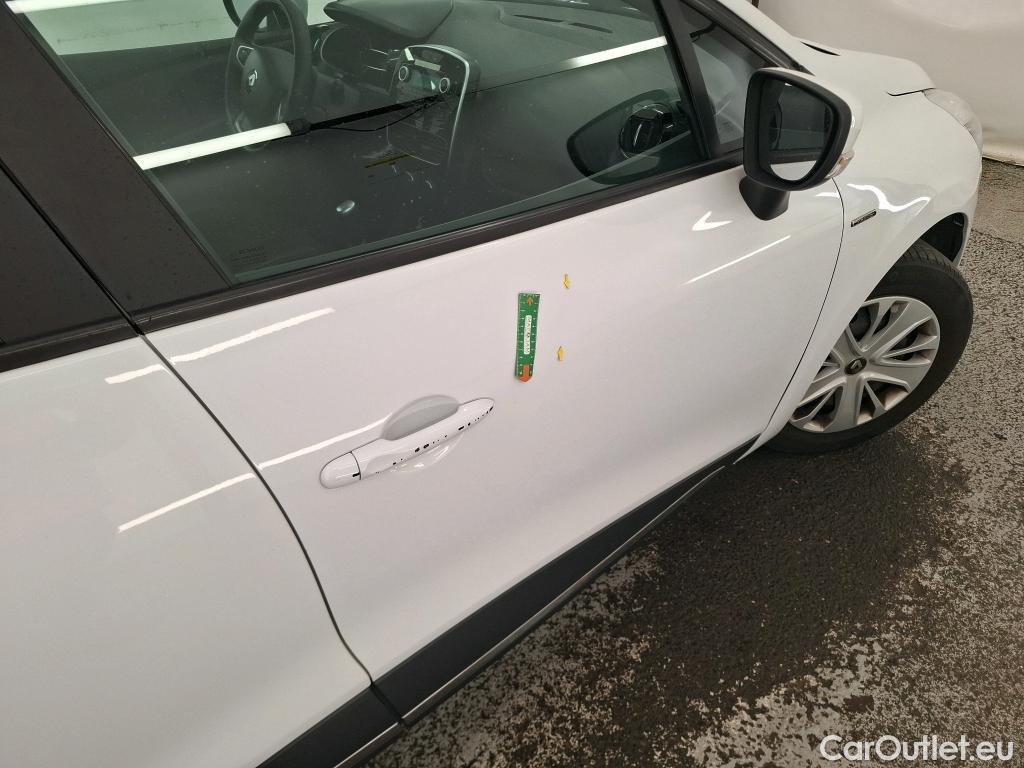  Renault  Clio  IV Trend 0.9 TCe 75CV BVM5 E6 #1