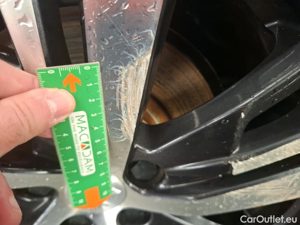  Peugeot  3008  Allure 1.5 HDi 130CV BVA8 E6dT #15