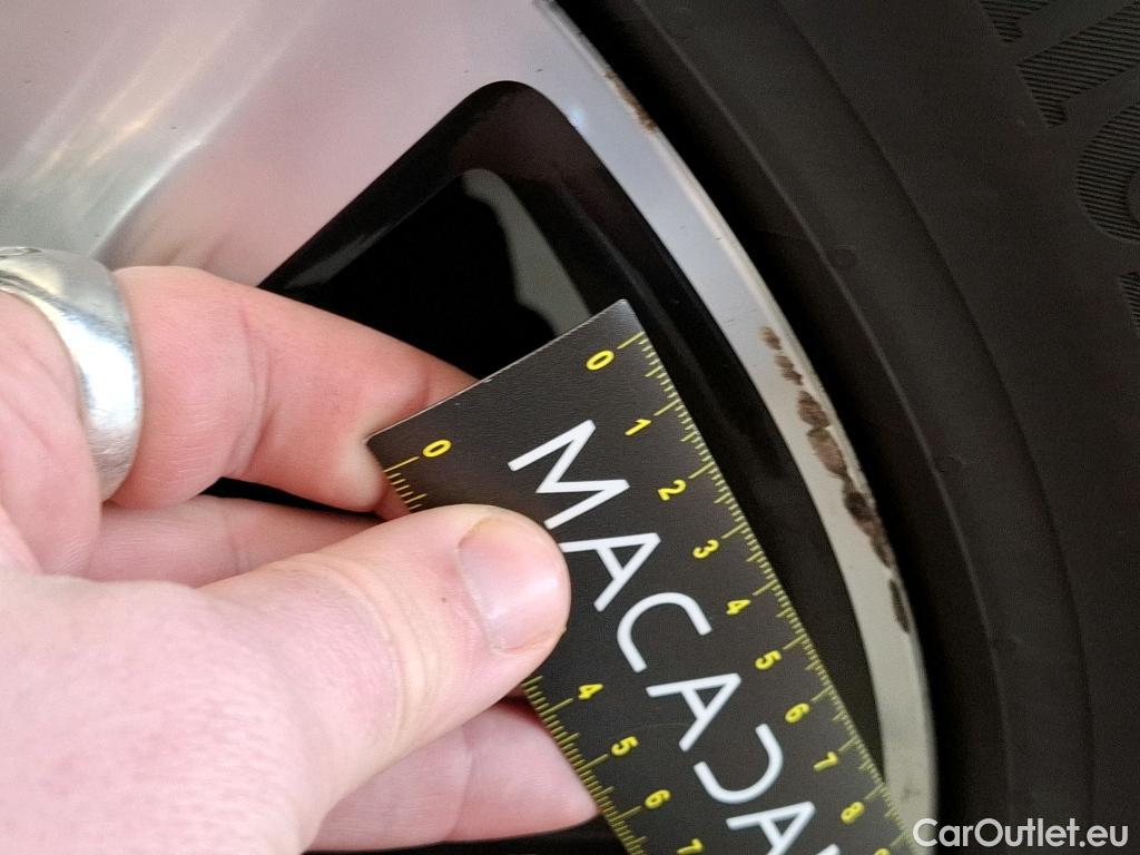  Peugeot  3008  II Allure Pack 1.5 HDi 130CV BVA8 E6d #32