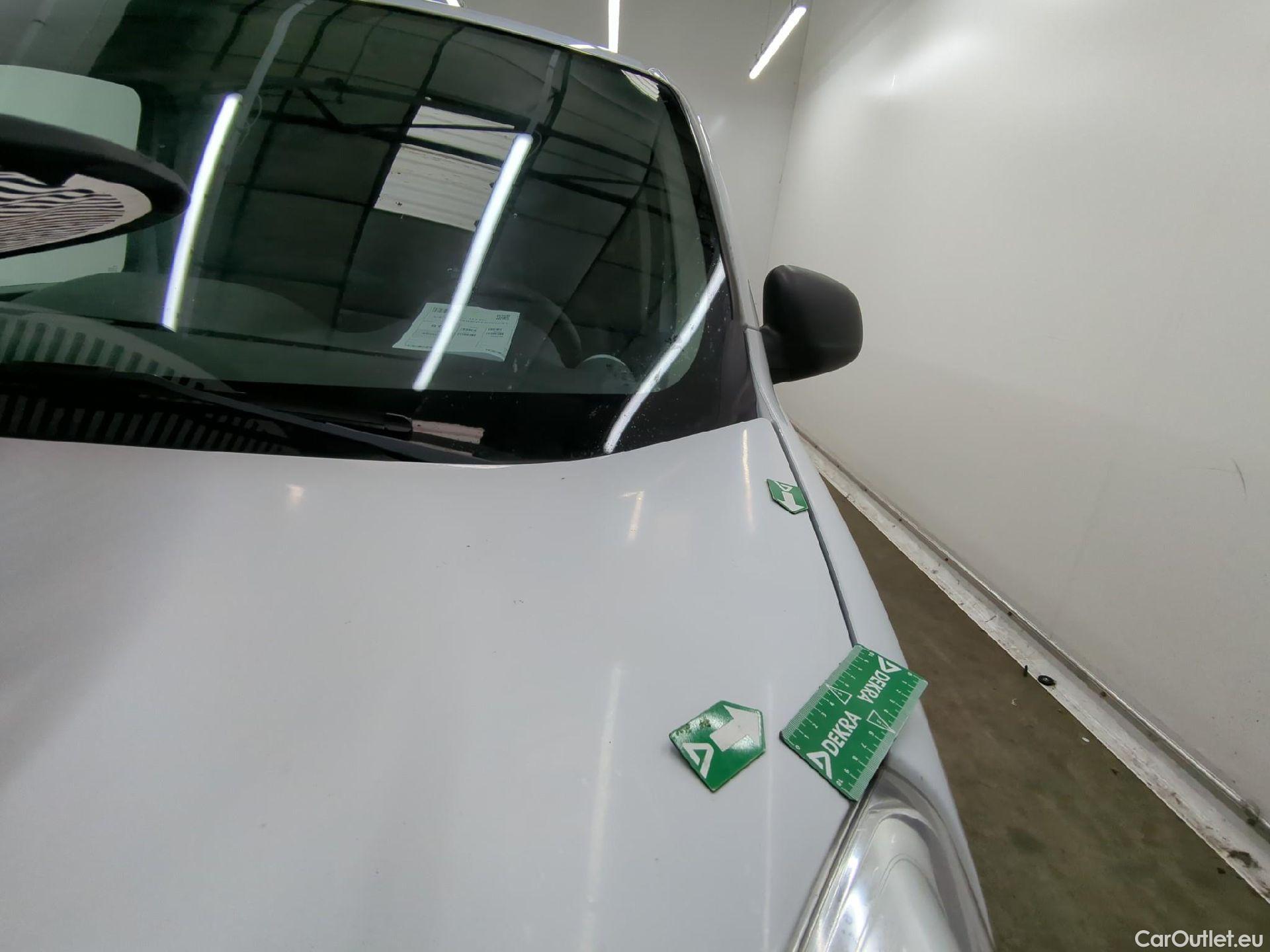  Renault  Kangoo  II Express Maxi Extra (Série Spéciale) 1.5 dCi 95CV BVM6 E6dT #28