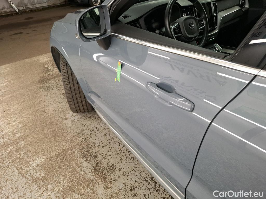  Volvo  XC60 VOLVO  / 2021 / 5P / SUV B4 197 GearTronic 8 Inscription #5