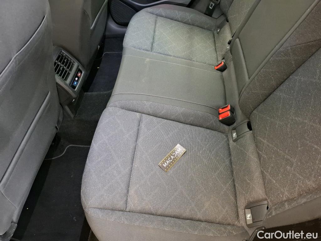  Volkswagen  Golf  VOLKSWAGEN / 2020 / 5P / Berline 2.0 TDI SCR 150 DSG7 Life Busi #7