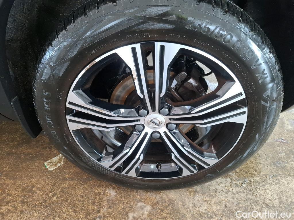  Volvo  XC 40 VOLVO XC40 / 2017 / 5P / SUV Recharge T4 211 DCT7 Inscription #1