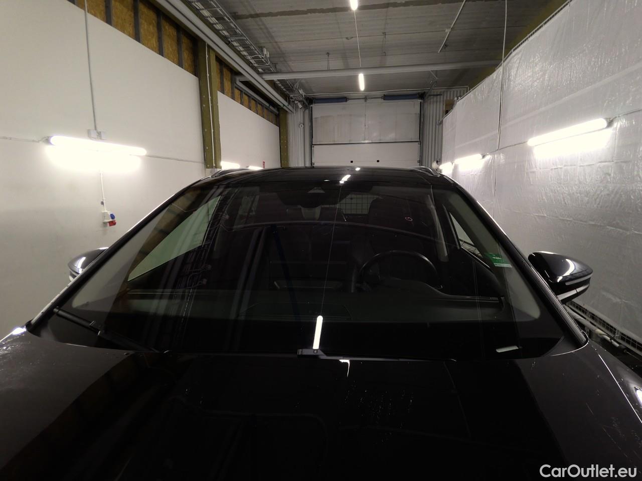  Skoda  ENYAQ  iV80 5d #9