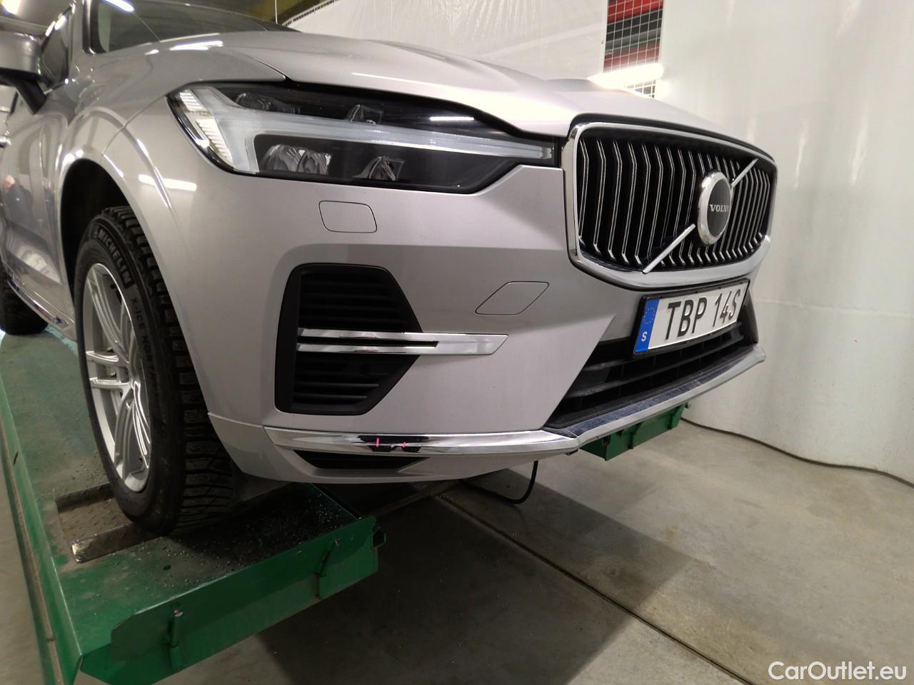  Volvo  XC60  T6 350 Co.Ed.Rec. AWD Aut #1