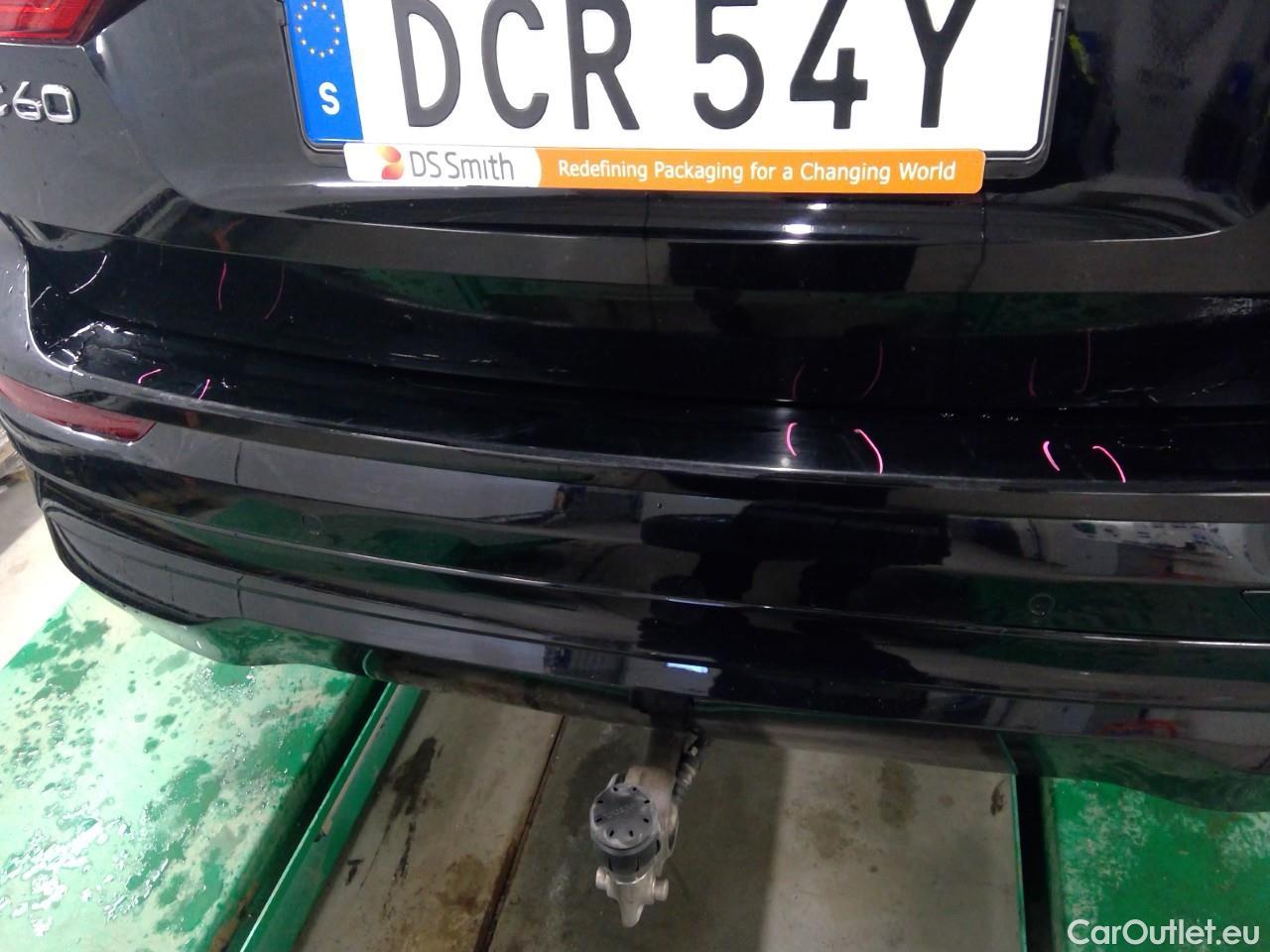  Volvo  XC60  B4D 197 Mom.Ad.Ed.FWD Aut #10