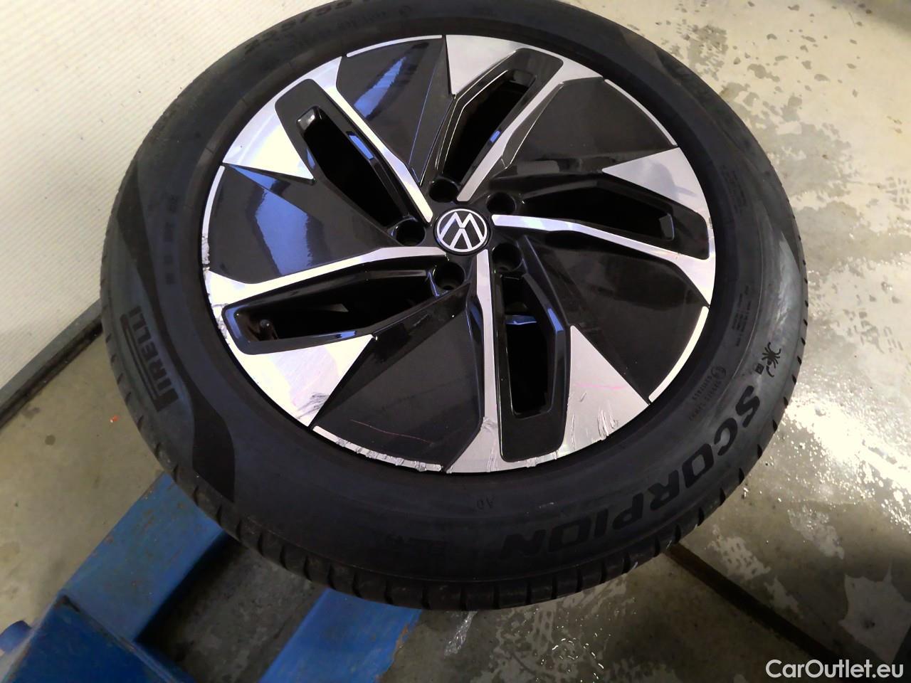  Volkswagen  ID.4  EV 77kWh Pro Performance #2