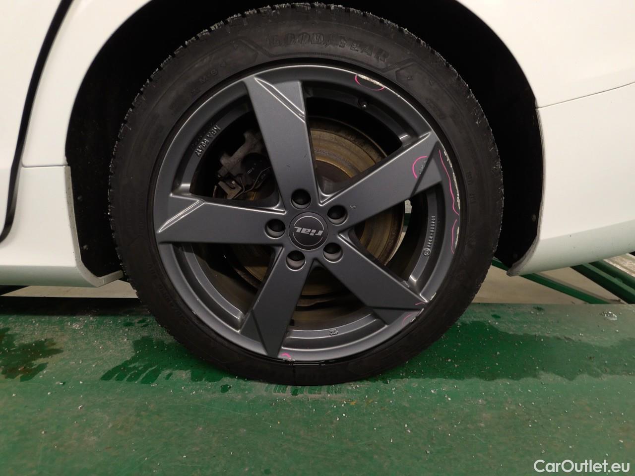  Volvo  V60  T6 TE AWD R-Design Aut. #17