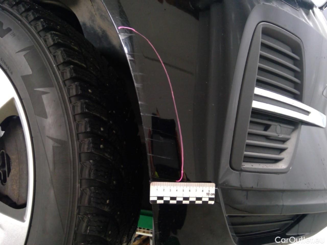  Volvo  XC60  B4D 197 Mom.Ad.Ed.FWD Aut #1