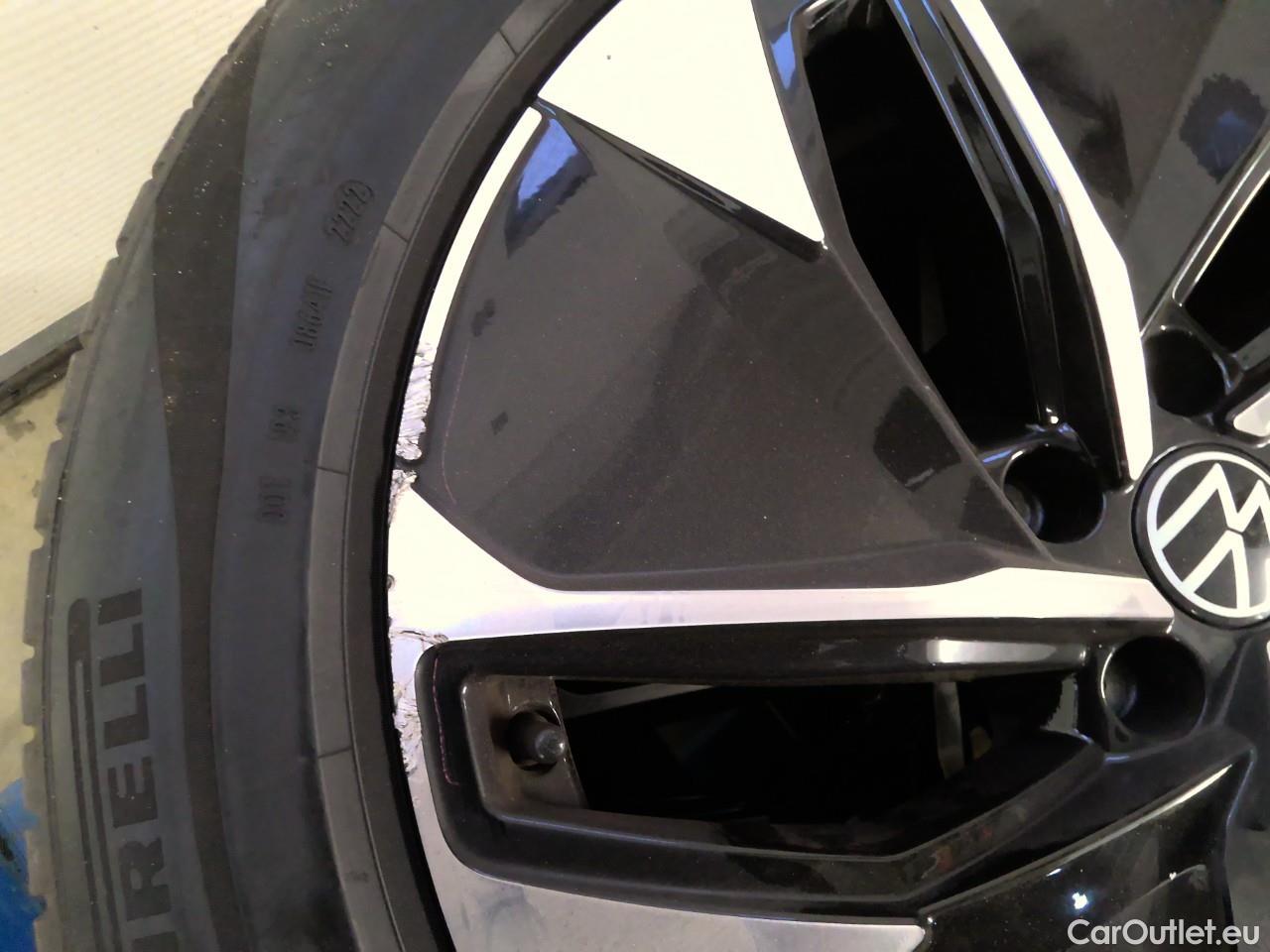  Volkswagen  ID.4  EV 77kWh Pro Performance #1