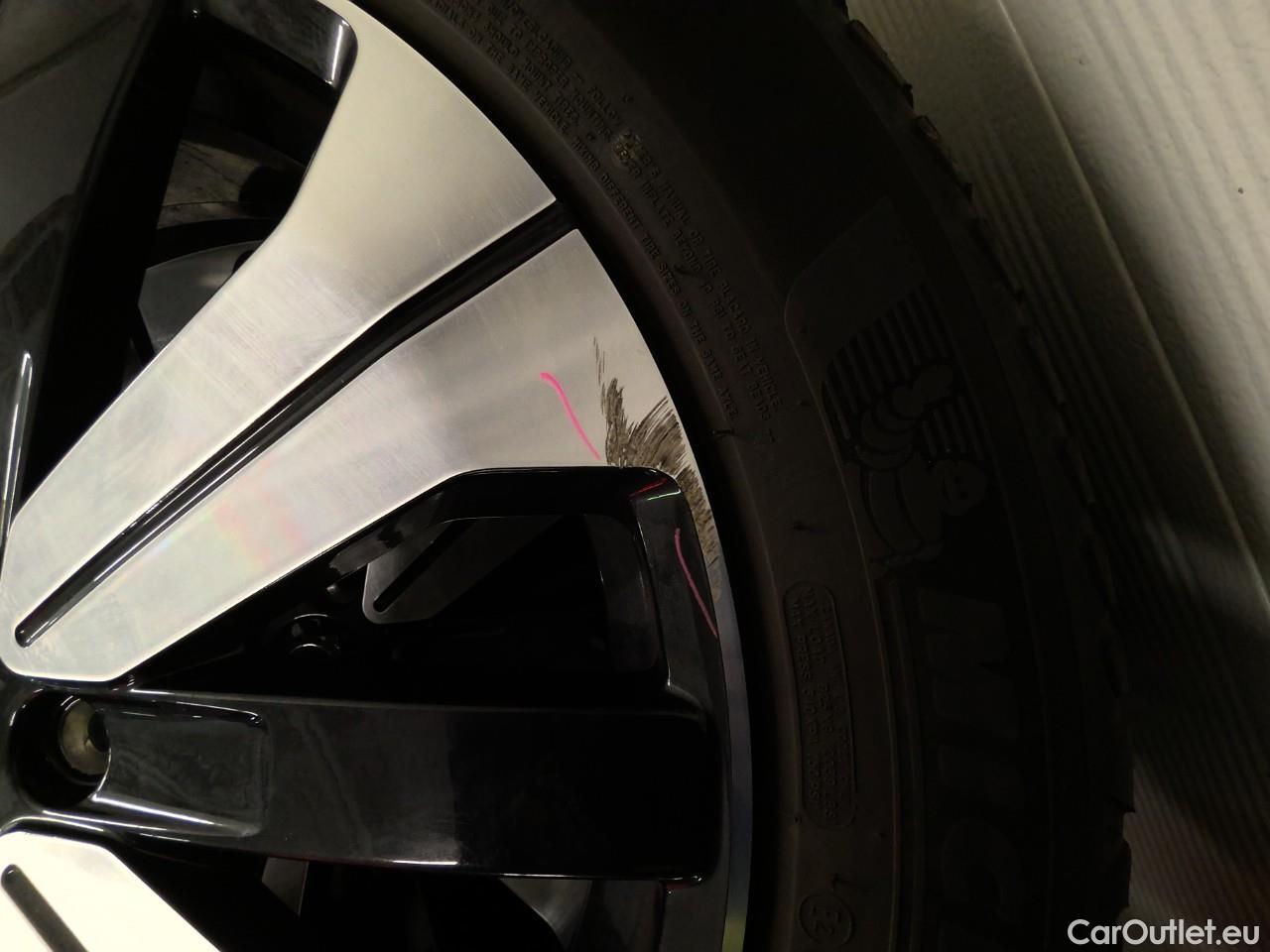  Volvo  XC60  T6 350 Pl.Br.Rec. AWD Aut #1