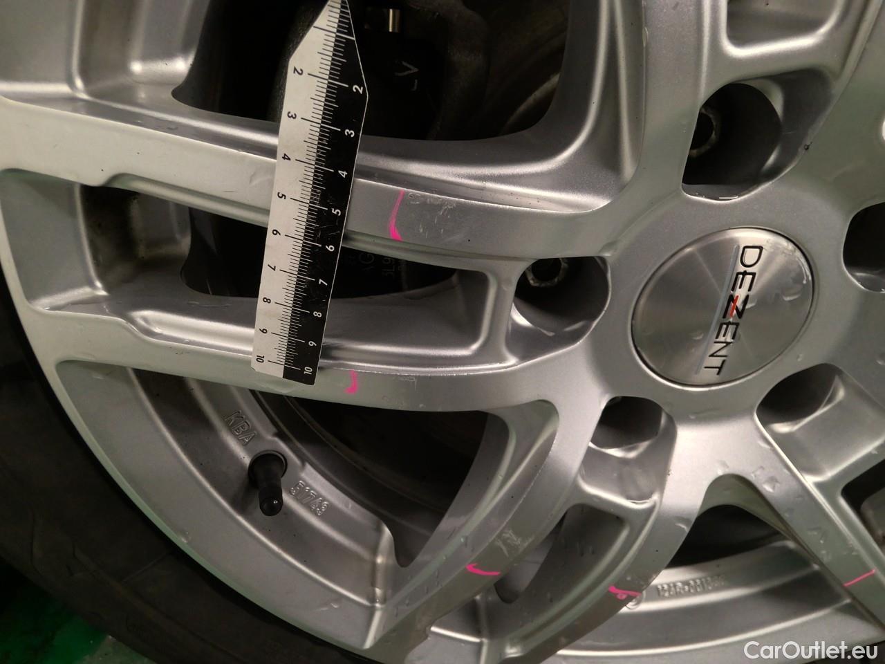  Volkswagen  Passat Pass.SC TDI 200 GT 4M Ex.E.Aut #21