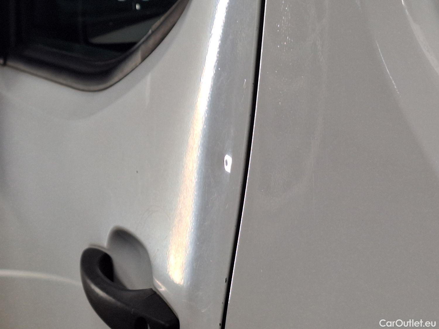  Opel  Combo Opel, _ '18, Opel  1.2 Turbo 81kW 2.3T L2H1 Edition 4d #35