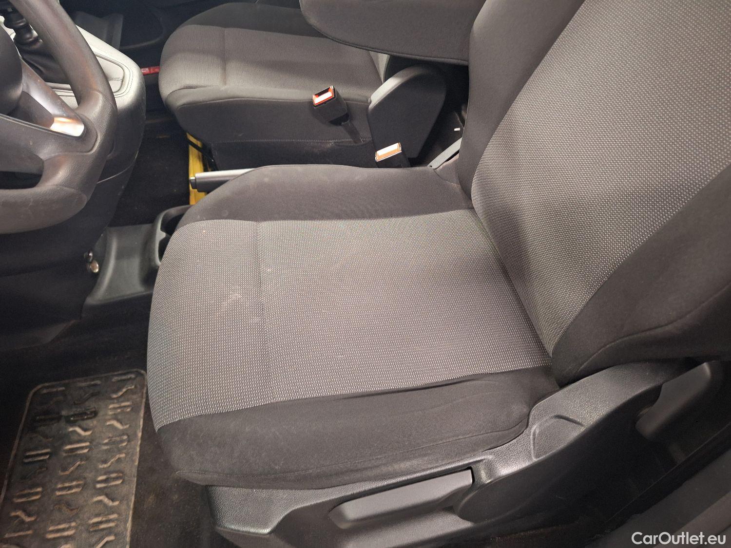  Opel  Combo Opel, _ '18, Opel  1.2 Turbo 81kW 2.3T L2H1 Edition 4d #29