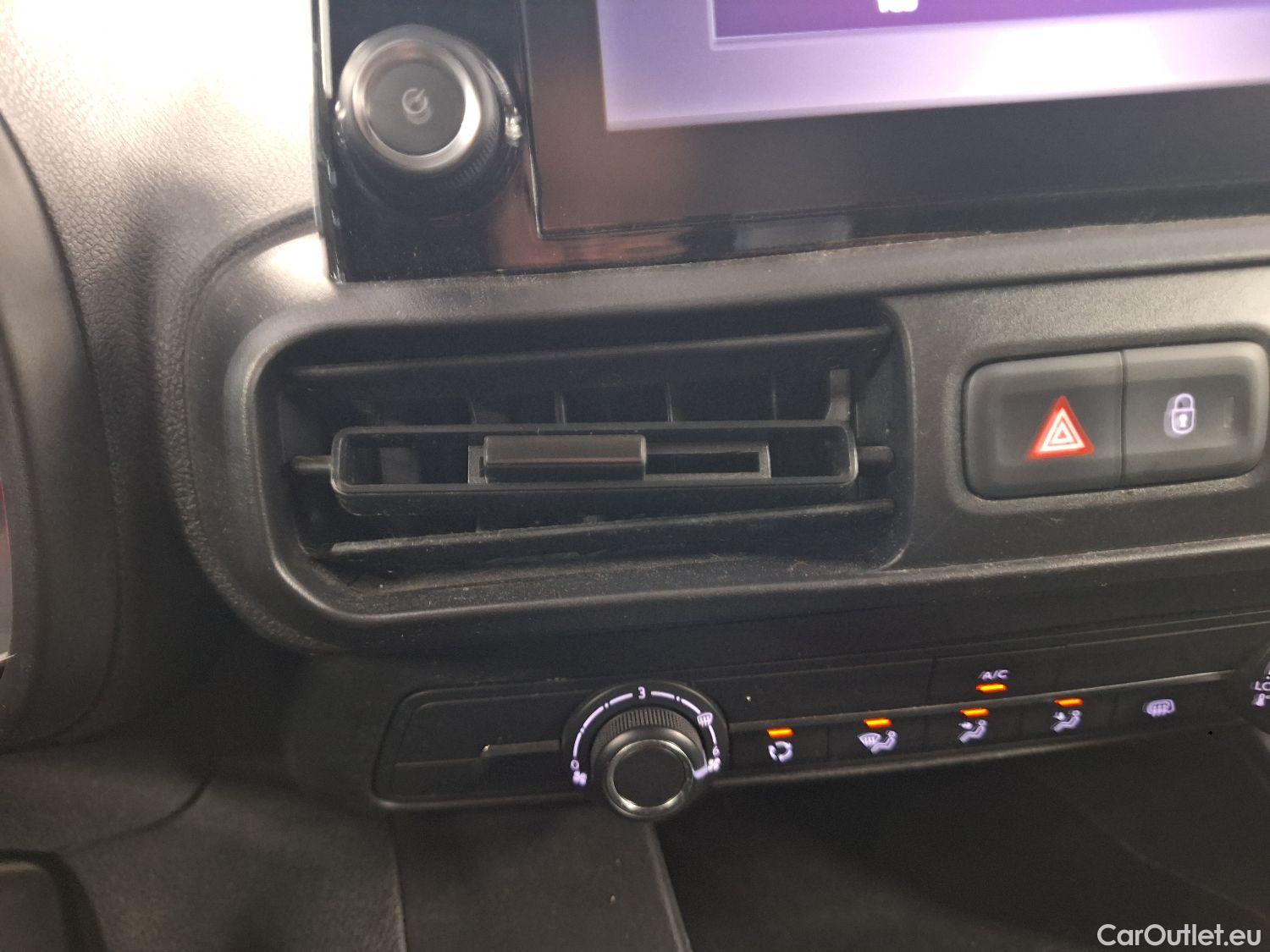  Opel  Combo Opel, _ '18, Opel  1.2 Turbo 81kW 2.3T L2H1 Edition 4d #2