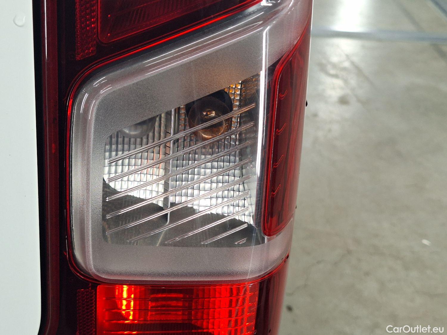  Opel  Combo Opel, _ '18, Opel  1.2 Turbo 81kW 2.3T L2H1 Edition 4d #28