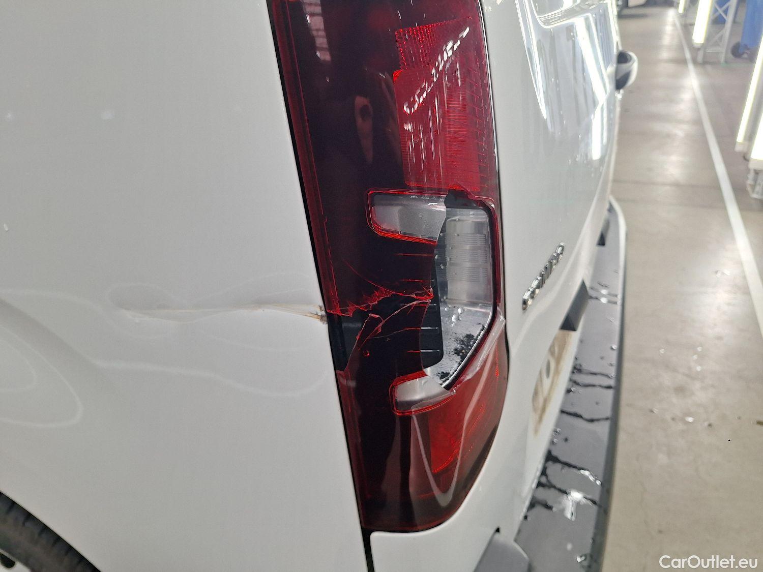  Opel  Combo Opel, _ '18, Opel  1.2 Turbo 81kW 2.3T L2H1 Edition 4d #45