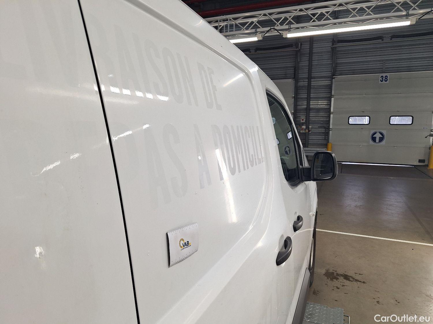  Opel  Combo Opel, _ '18, Opel  1.2 Turbo 81kW 2.3T L2H1 Edition 4d #22