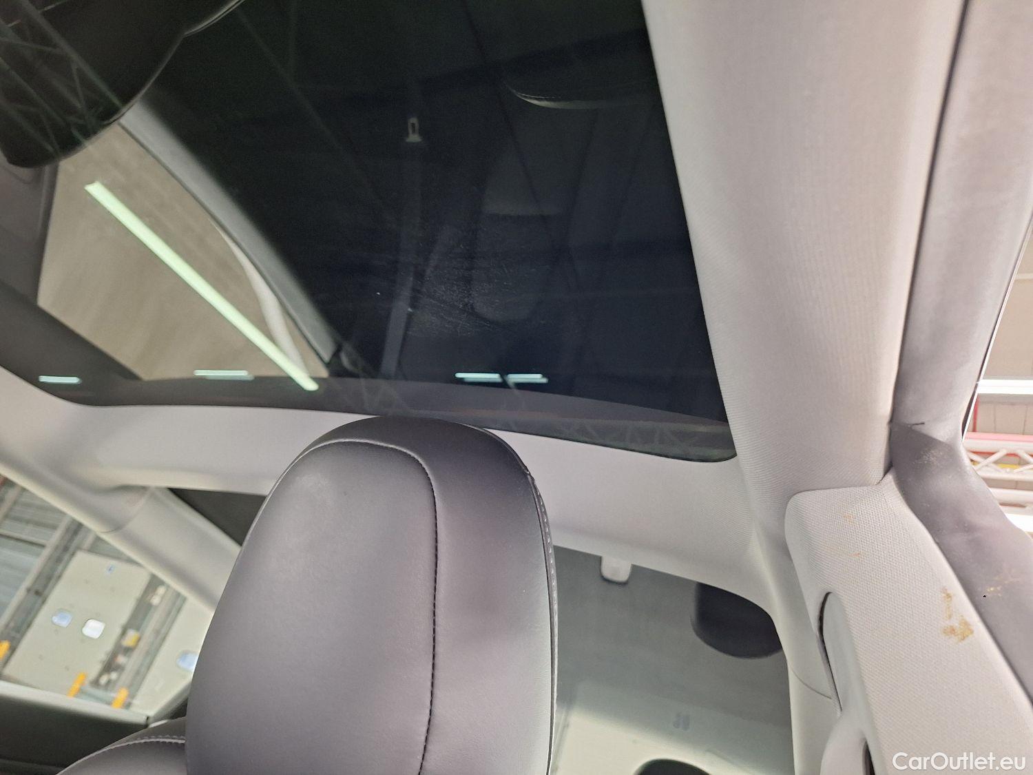  Tesla  Model 3 Tesla,  '18 BEV, Tesla  Performance Dual Motor AWD 4d #30