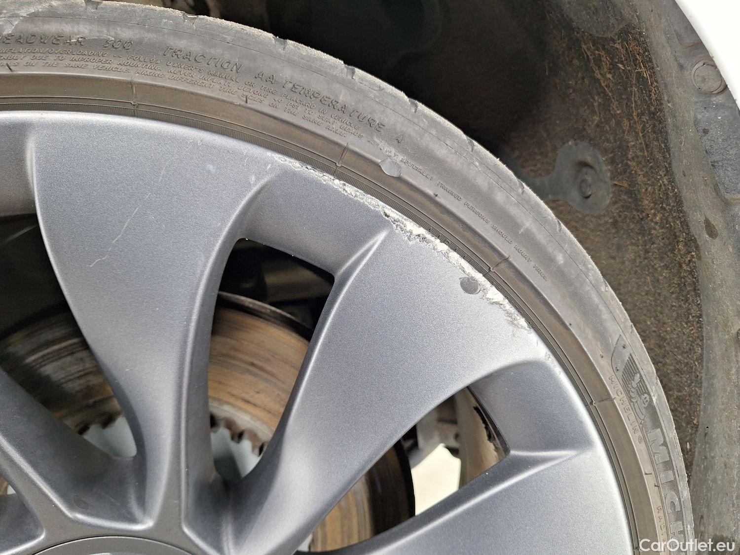  Tesla  Model 3 Tesla,  '18 BEV, Tesla  Performance Dual Motor AWD 4d #4