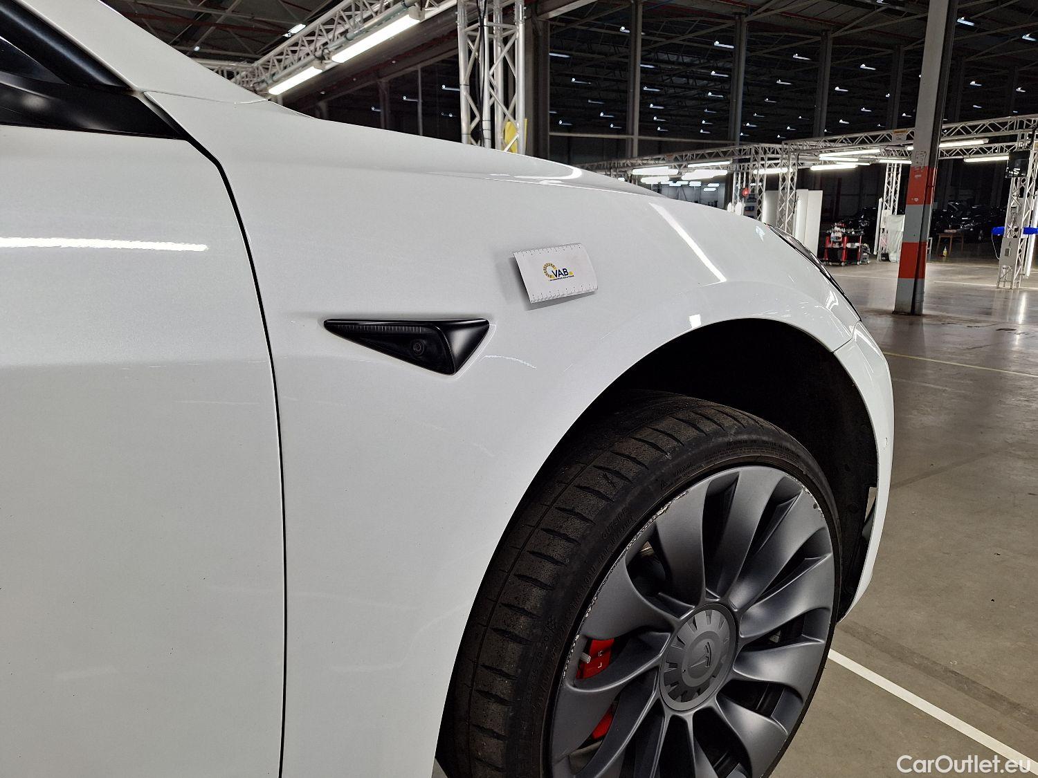  Tesla  Model 3 Tesla,  '18 BEV, Tesla  Performance Dual Motor AWD 4d #16