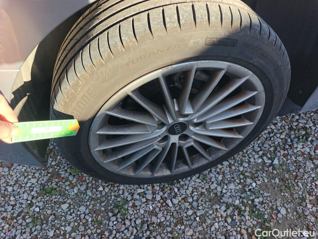  Audi  A3 AUDI  / 2020 / 5P / berlina con portón Sportback Advanced 30 TFSI 81kW (110CV) #24