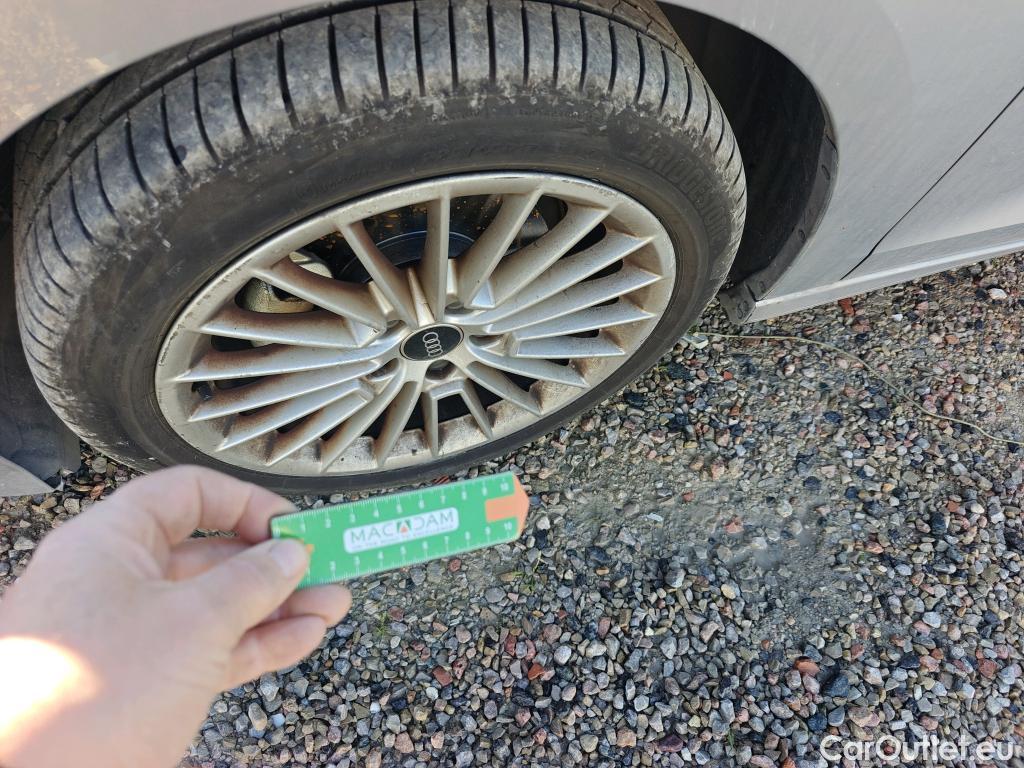  Audi  A3 AUDI  / 2020 / 5P / berlina con portón Sportback Advanced 30 TFSI 81kW (110CV) #21