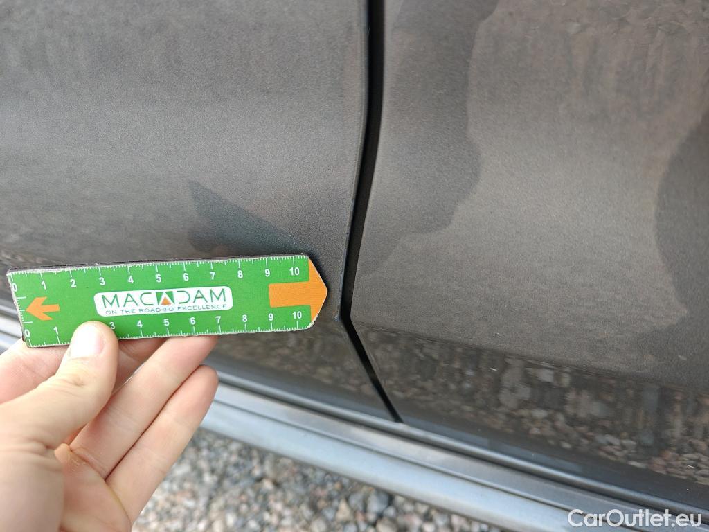  Audi  A4 AUDI  / 2019 / 5P / familiar Avant Advanced 35 TDI 120kW S tronic #9