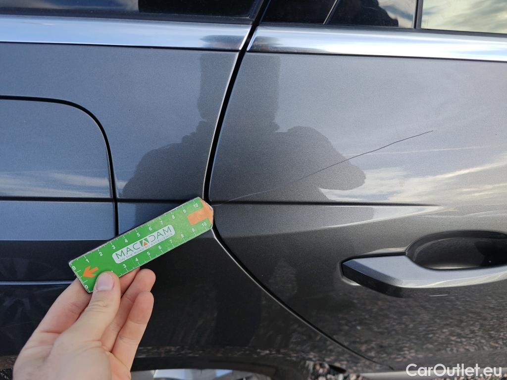  Audi  A4 AUDI  / 2019 / 5P / familiar Avant Advanced 35 TDI 120kW S tronic #19