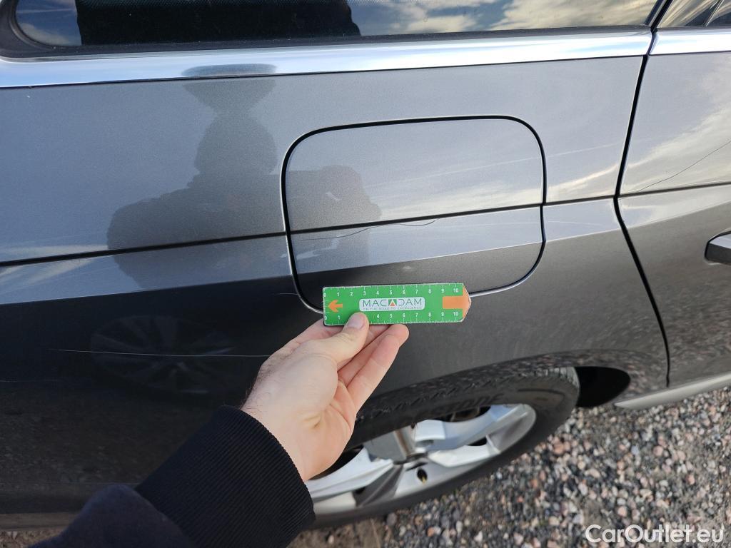  Audi  A4 AUDI  / 2019 / 5P / familiar Avant Advanced 35 TDI 120kW S tronic #35