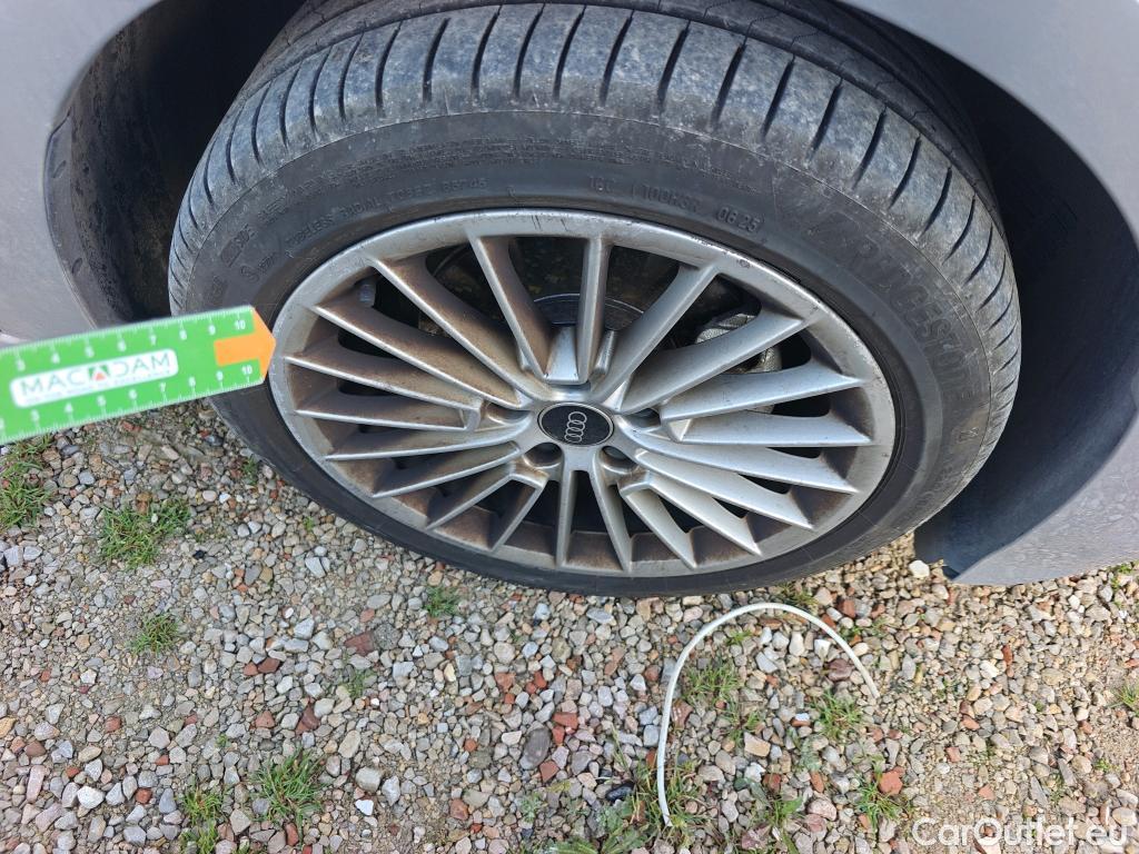  Audi  A3 AUDI  / 2020 / 5P / berlina con portón Sportback Advanced 30 TFSI 81kW (110CV) #20