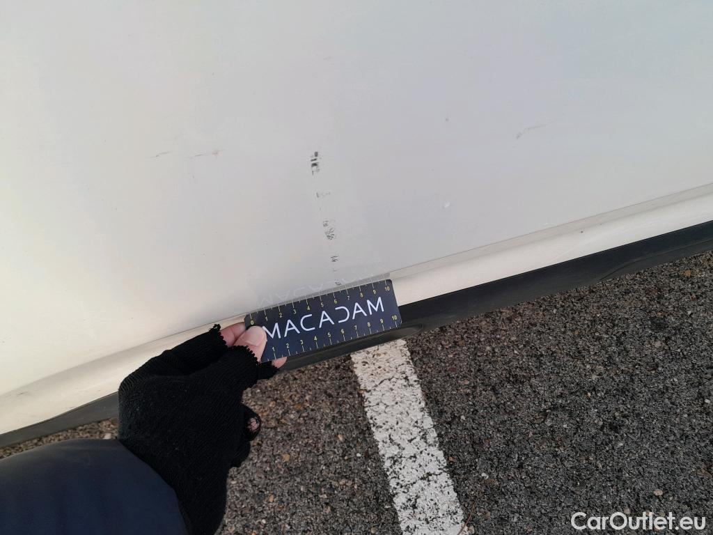  Citroen  C4 Cactus CITROEN  / 2018 / 5P / berlina con portón BlueHDi 100 S&S Feel #10