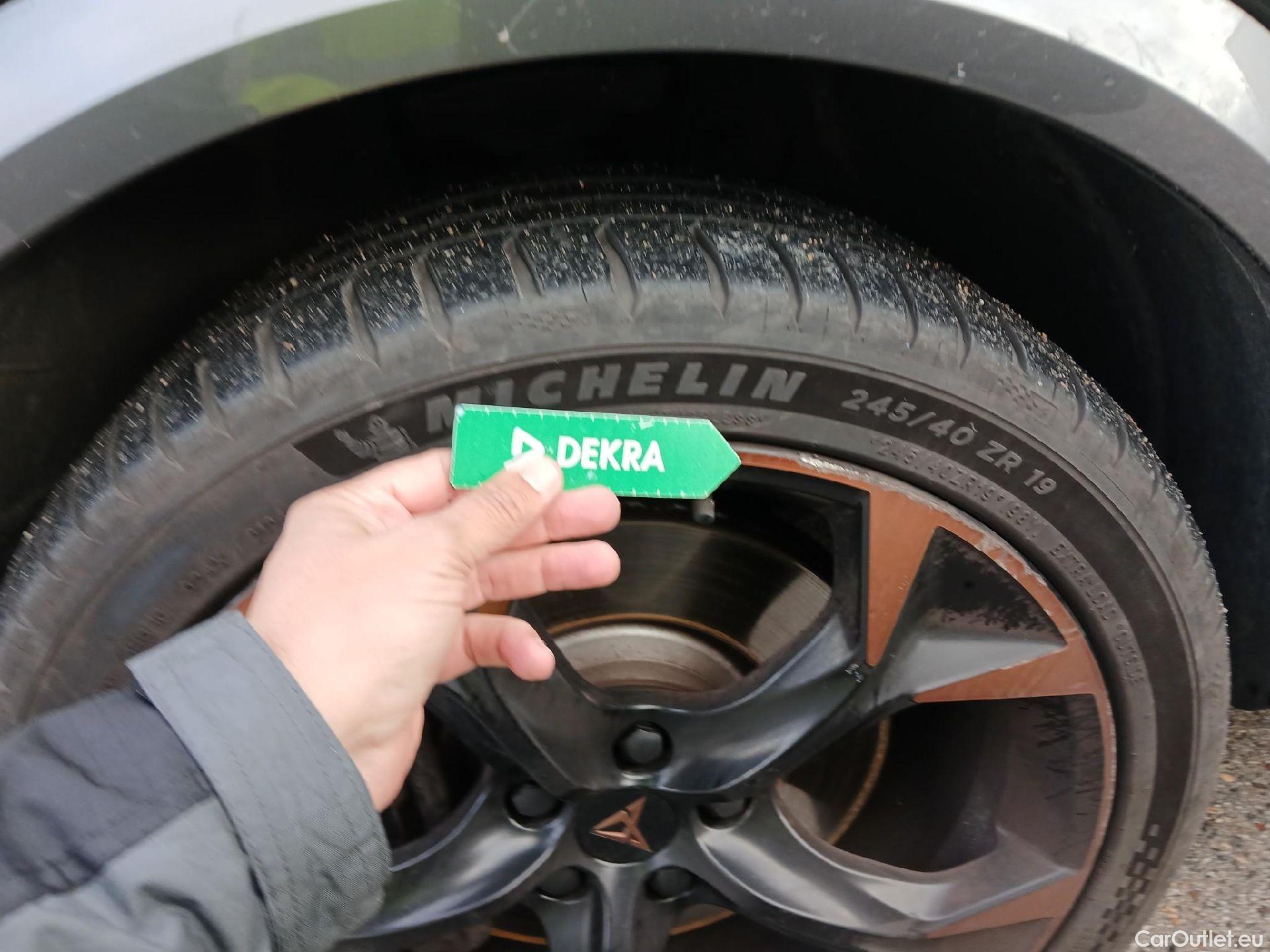  Cupra  Formentor CUPRA  / 2020 / 5P / todoterreno 1.4 e-Hybrid 180kW (245 CV) VZ DSG #2