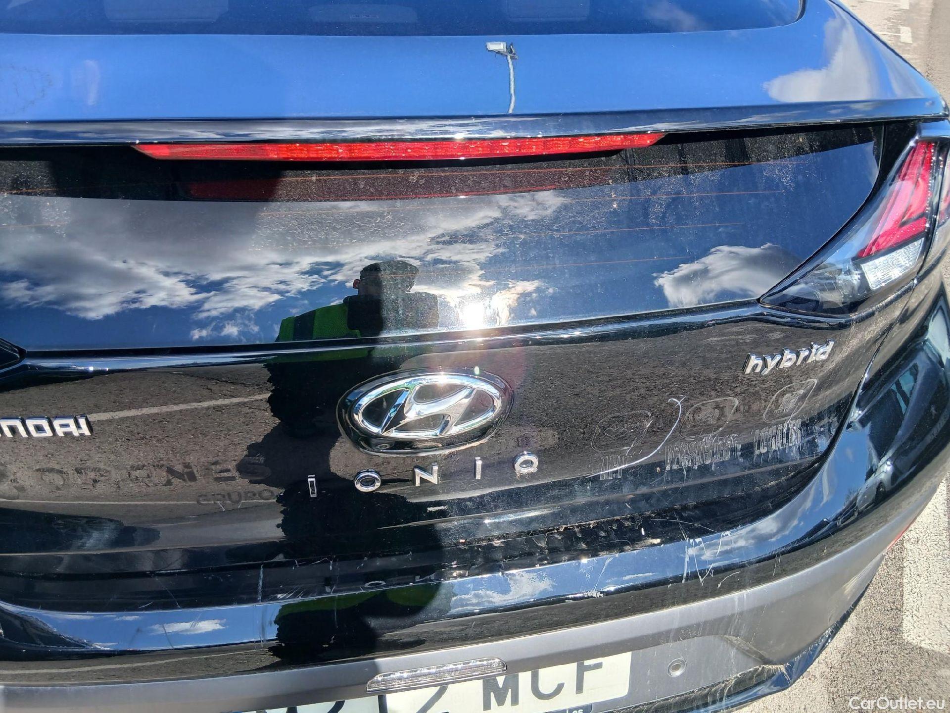  Hyundai   Ioniq HYUNDAI / 2019 / 5P / berlina con portón 1.6 GDI HEV Tecno DCT #35