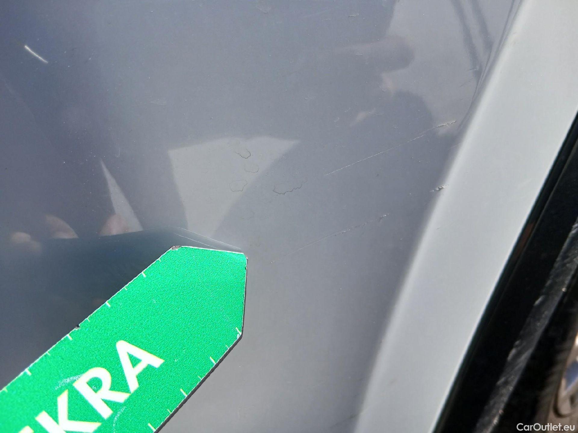  Audi  Q2 AUDI  / 2016 / 5P / todoterreno Design 30 TFSI 85kW (116CV) (AC) #3