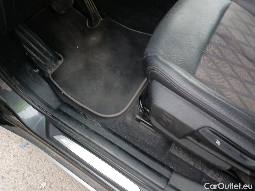  Bmw  X1 BMW  / 2019 / 5P / todoterreno sDrive18d #27