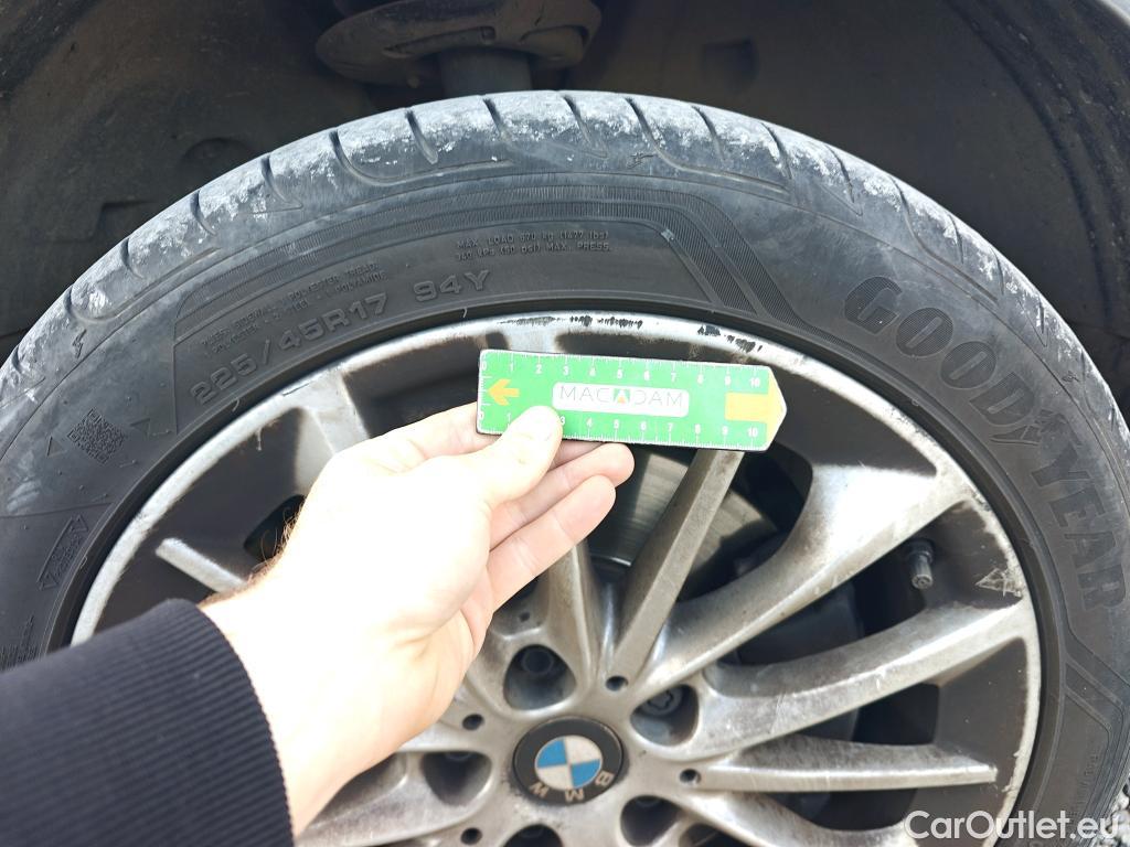  Bmw  Serie 1 BMW  / 2019 / 5P / berlina con portón 118i #5