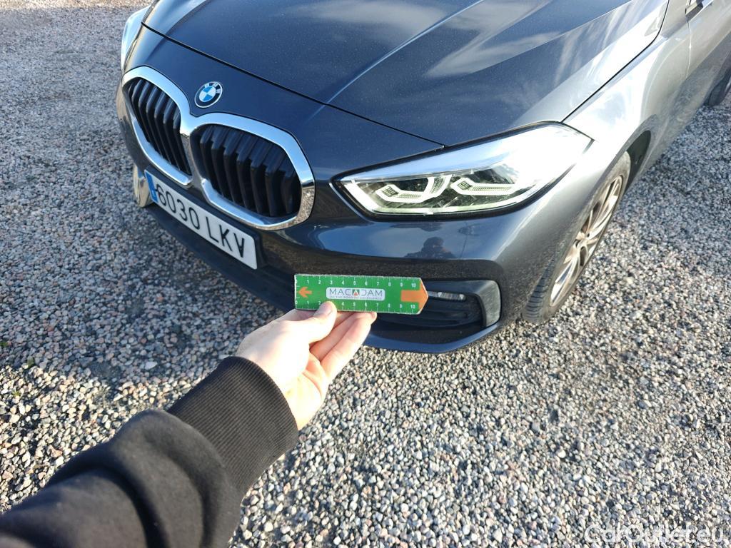  Bmw  Serie 1 BMW  / 2019 / 5P / berlina con portón 118i #12