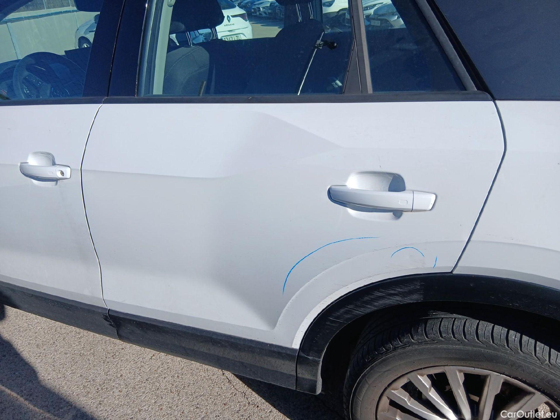  Audi  Q2 AUDI  / 2016 / 5P / todoterreno Design 30 TFSI 85kW (116CV) (AC) #9