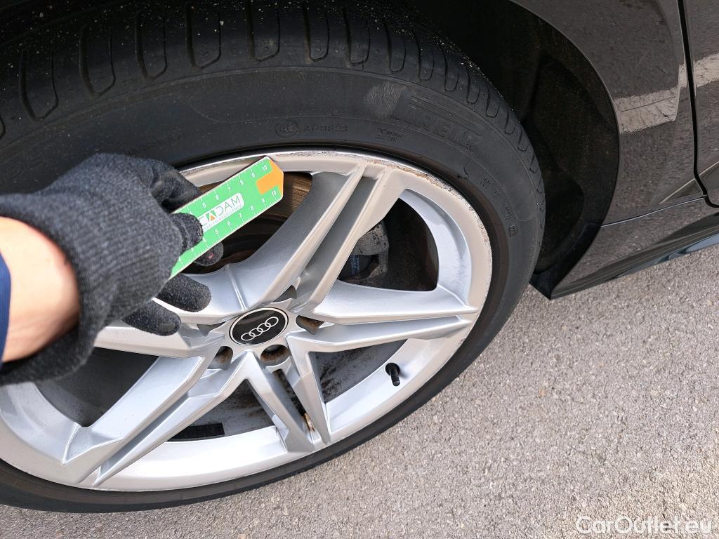  Audi  A5 Sportback AUDI A5 / 2019 / 5P / berlina con portón S Line 35 TFSI S tronic Sportback #23