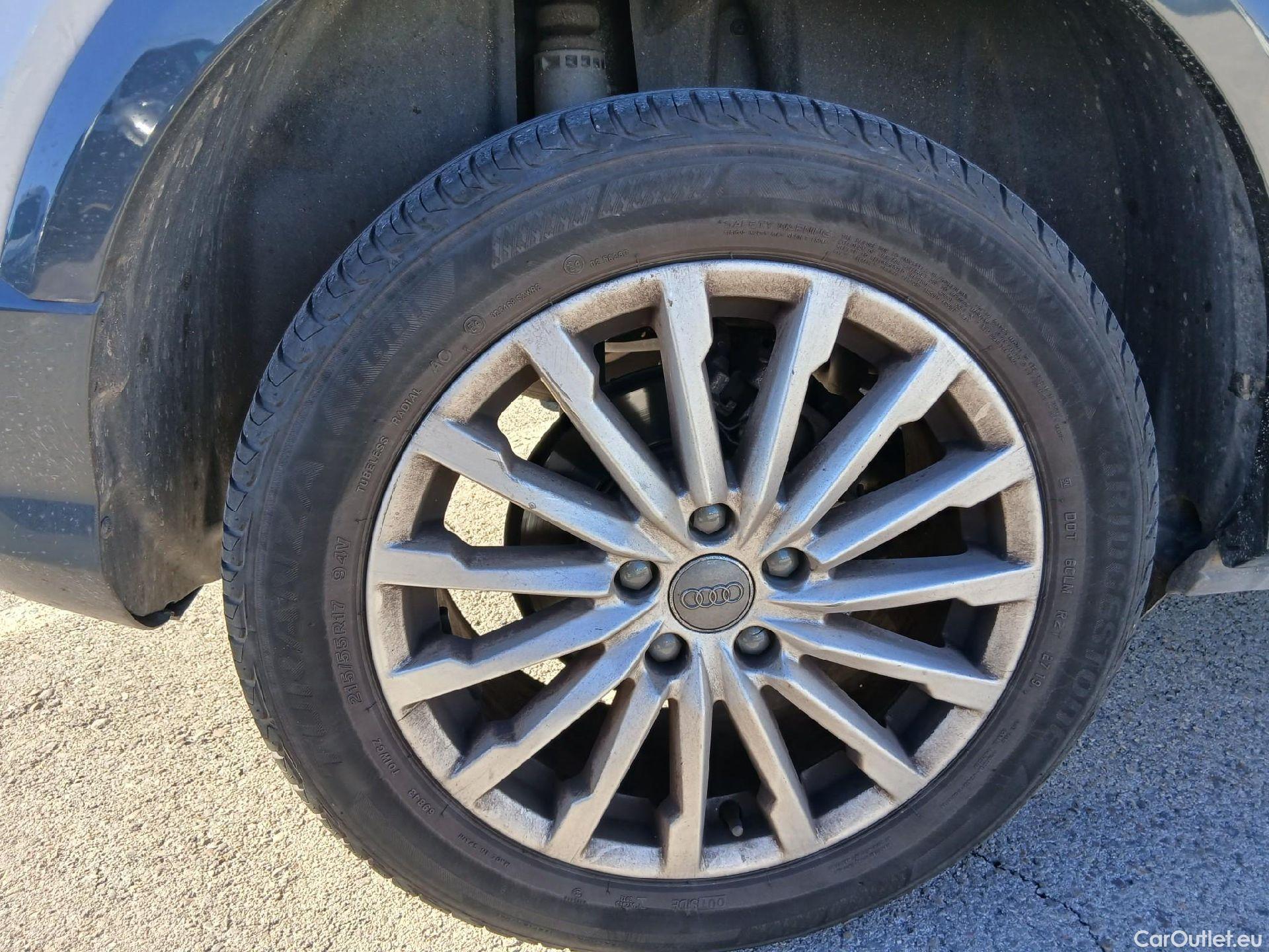  Audi  Q2 AUDI  / 2016 / 5P / todoterreno Design 30 TFSI 85kW (116CV) (AC) #23