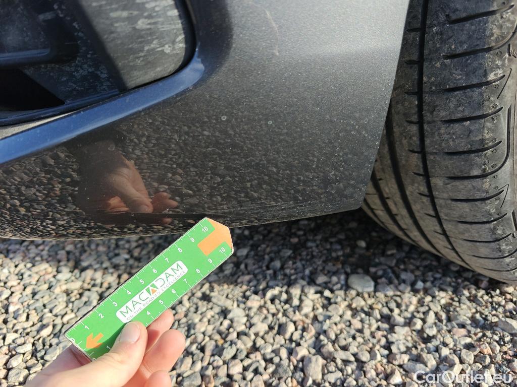  Bmw  Serie 1 BMW  / 2019 / 5P / berlina con portón 118i #13