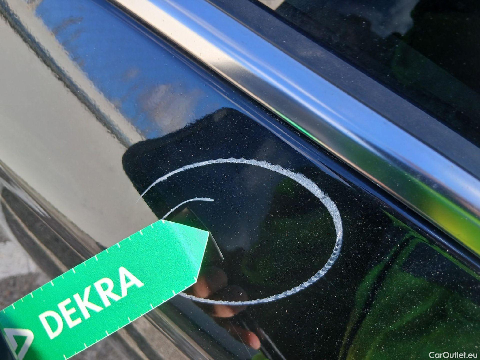  Hyundai   Ioniq HYUNDAI / 2019 / 5P / berlina con portón 1.6 GDI HEV Tecno DCT #28